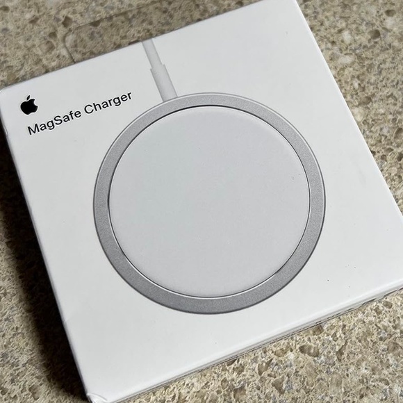 APPLE MAGSAFE CHARGER NIB - Picture 1 of 6